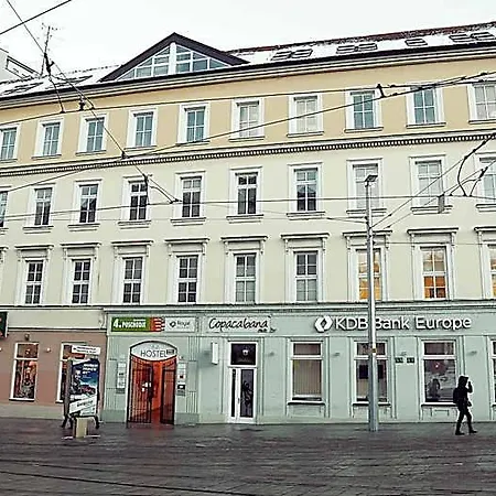 Hostel Folks Bratislava